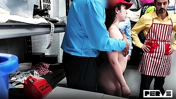 Pixie Smalls und Juan Largo bei hartem Gangbang