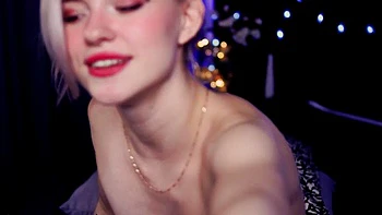 Rubia amateur disfruta polla y placer en la concha