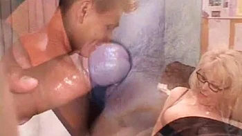 Вики Воуг ебется в офисе: минет, наездница, миссионер