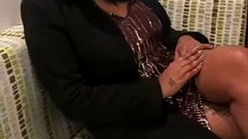 Grosse poitrine BBW baisée en levrette