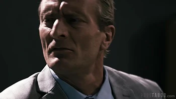 Brünette Milf bläst und reitet jenseits ihres Höhepunkts