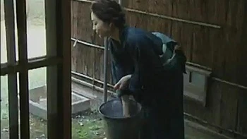 Chica asiática recibe polla anal dura