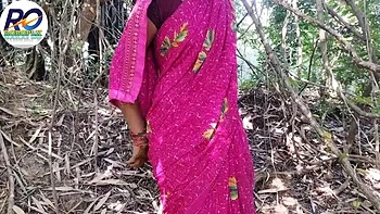 Bhabhi village desi baisée en forêt : anale, pipe et levrette