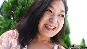 Горячая японская любительница в HD ебется