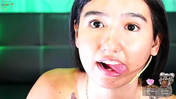 Masturbación en solitario y meando