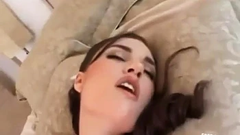 Анальная шлюха Саша сосет член, скачет в рачку и наездницей