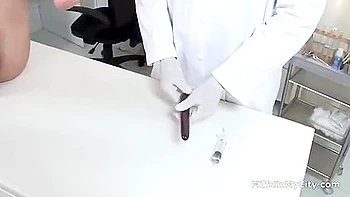 Petite Redhead Milf Gives Deepthroat Anal Fix