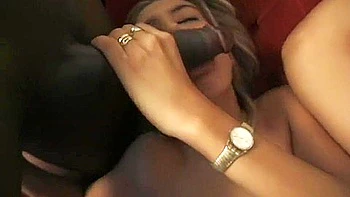 Linda Kiss encule et creampie à deux avec Angelica Heart