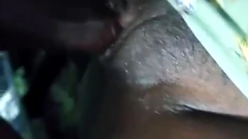 Ficke die Frau meines Freundes mit heißem indischem Sperma