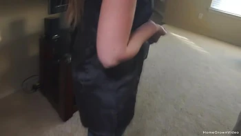 Linda Rachel chupa pau e cavalga gostoso