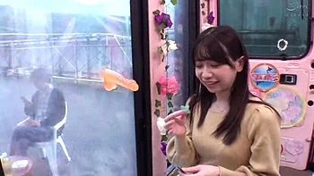 Жена изменяет, пока муж смотрит