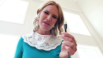 Blonde Milf Rachael Cavalli reitet großen Schwanz hart