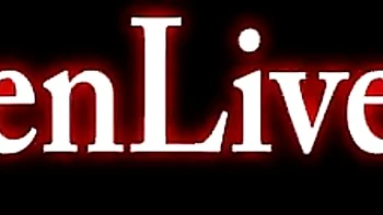 MILFs morenas Sara Jay y Maggie Green follando