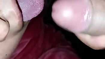 Tragando semen a medianoche