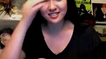 Seios grandes da garota asiática amadora