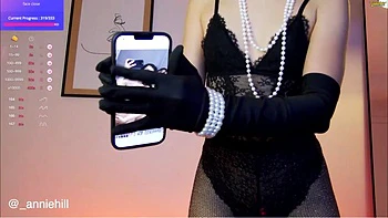 Sexy Babe Strips Solo on Cam