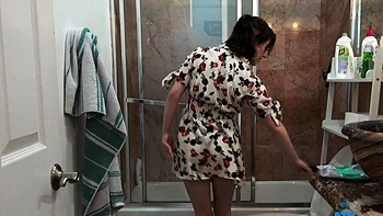 Грейси Гейтс в POV делает глубокий минет и жестко ебется