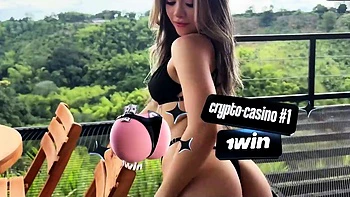 Colombiana chupa un enorme coño - Nath Gomez7