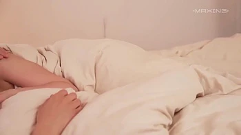 Shiori casada fodida pelo colega após noite de bebedeira