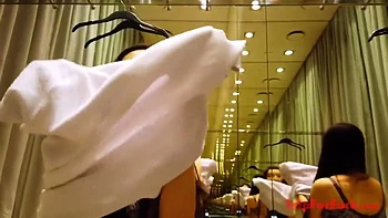 Японская студентка 18+ трахнута с кремпай внутри