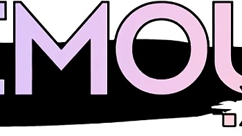 Süße schwarze Tgirl masturbiert großen Arsch in Dessous