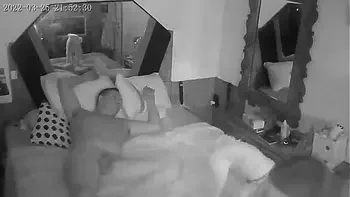 A fazenda !!! Paty ataca peão após a festa e oferece seu rabinho