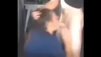 Amateur wife loves deepthroating