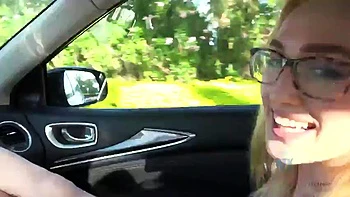 Fick Victoria Gracen im Cowgirl-Stil am Felsen mit Blasen