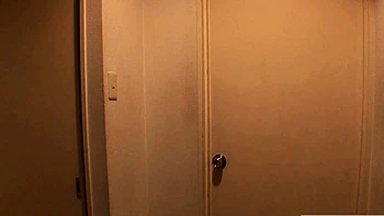 Adolescente asiática leva foda e boquete hardcore em casa JAV