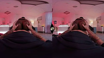 Ebony MILF VR: mamada, perrito y cowgirl follada