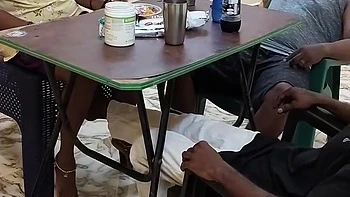 Je baise la femme indienne de mon pote