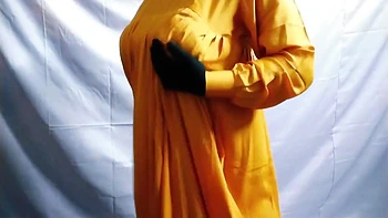 Nadiya hijabi indienne se suce en solo