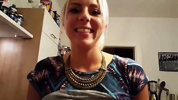 Der Bruder meiner Freundin fickt ihre Fotze tief POV