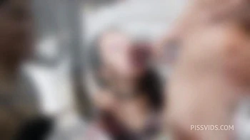 Латиноамериканские подростки в двойном анальном групповом трахают с писей