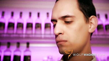 Веселая Конни в жарком тройничке