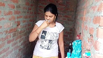 MILF indiana PoojaSex fode o anfitrião do Airbnb anal pela primeira vez