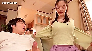 Mi hermanastra sin bragas, traviesa y deseable