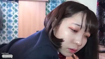 Tesoros POV de teen asiática con creampie