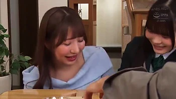 Горячая жена-куколд изменяет и жестко ебется