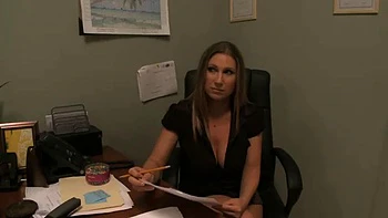 Professora milf gostosa faz boquete e rola de quatro