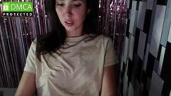 Amadora gostosa pelada na rua