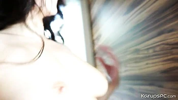 Paula Sims dünn mit großem Arsch beim Striptease