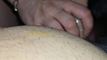 Stiefmutter fickt Stiefsohn hart im Hotel - Roxys große Titten