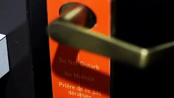 Jeune lesbienne blanche découvre fantasme sombre avec Ana Foxxx et Tessa