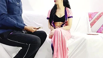 Femme desi trompe mari avec grosse bite du serviteur