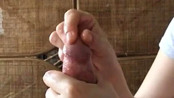 Hausgemachte Handjob mit glänzendem Massageöl