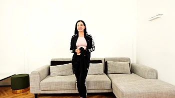 POV Casting mit Dutch Teen Britney und Creampie Hardcore