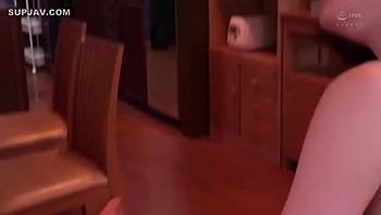 Горячая азиатская подросток брюнетка без цензуры