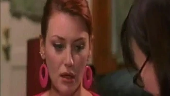 Lesbiennes à grosses nichons s'enculent sur Chaturbate