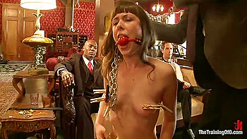 Dia quatro: treinamento BDSM violento de Seda com mordaça